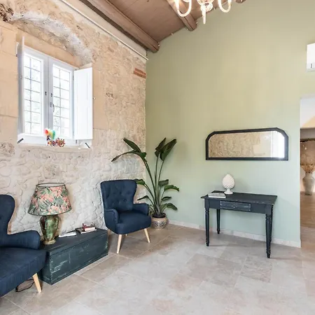 Casale Micale Farm stay