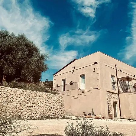 Κατάλυμα σε φάρμα Casale Micale Νότο