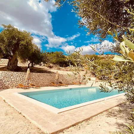 Casale Micale Farm stay